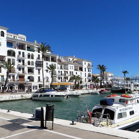 Salinas. Apartment For 4. Terrace/Parking/Pools/Gym/4Mins Beach Estepona Exteriör bild